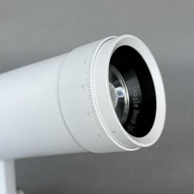 Трековый светодиодный светильник с изменяемым углом 20Вт.